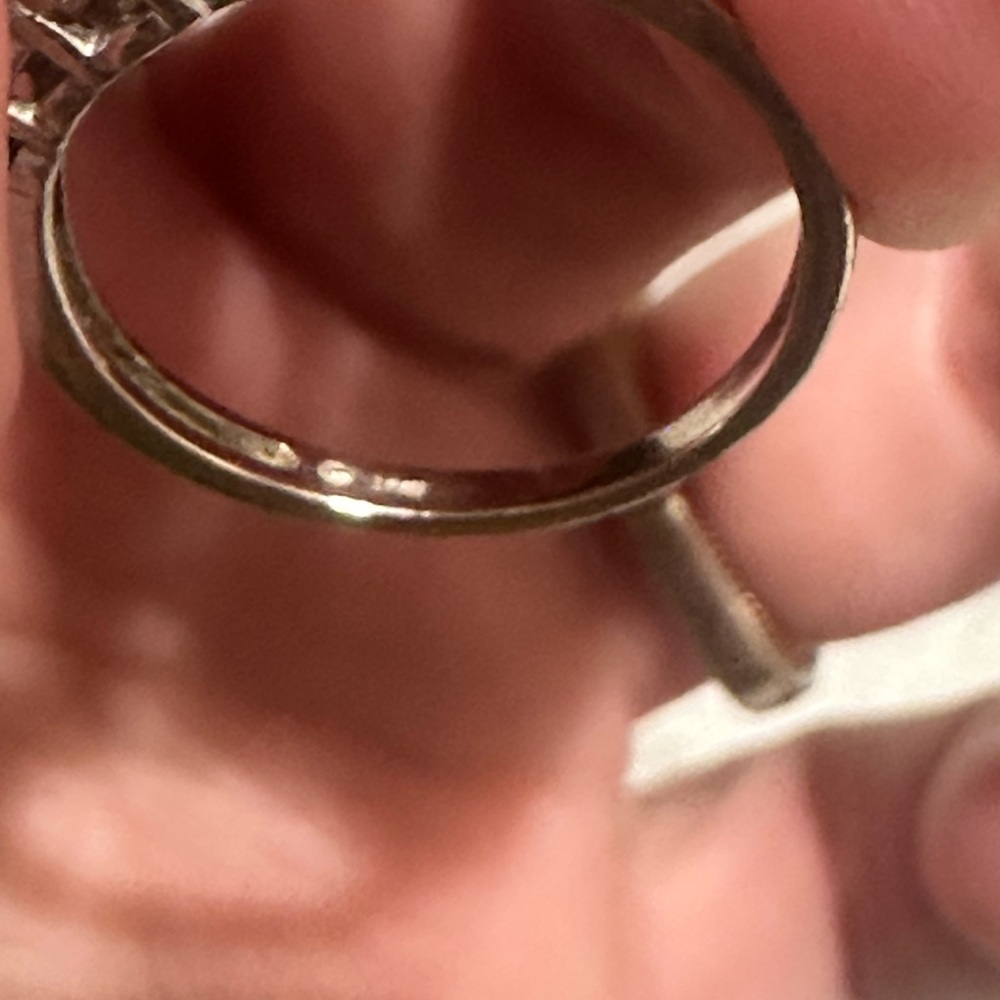 Diamond ring - Picture 4 of 4